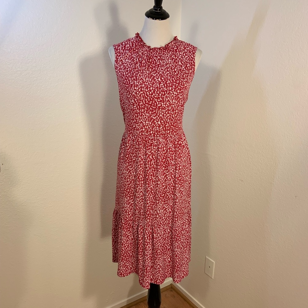 ⭐️ Host Pick ⭐️ NWT En Focus Studio Red and White Floral Dress